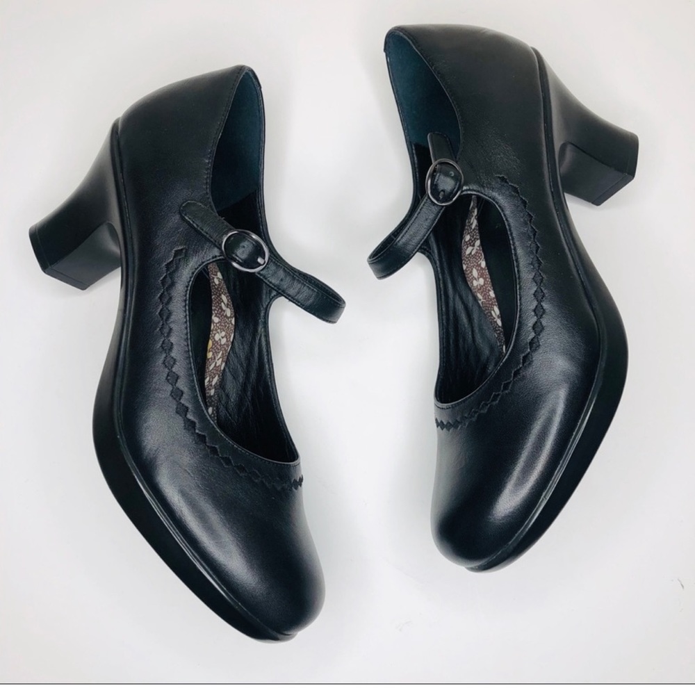 NEW Dansko Bett Mary Jane Heels Black Leather 40